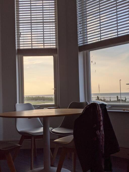 Waves@Walpole - 2 Bed Flat With Amazing Sea Views Apartamento Margate Exterior foto